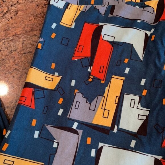 TC NWOT LuLaRoe Leggings AA22 4992 - Picture 2 of 3